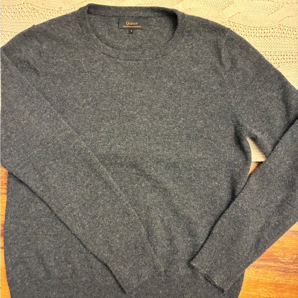 Quince women’s Mongolian cashmere Sweater.  NWOT